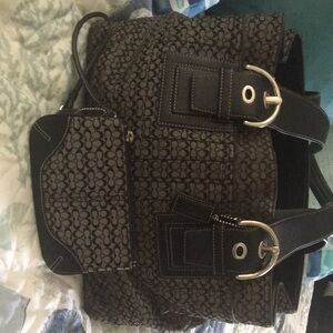 EUC Coach Signature bag with wristlet